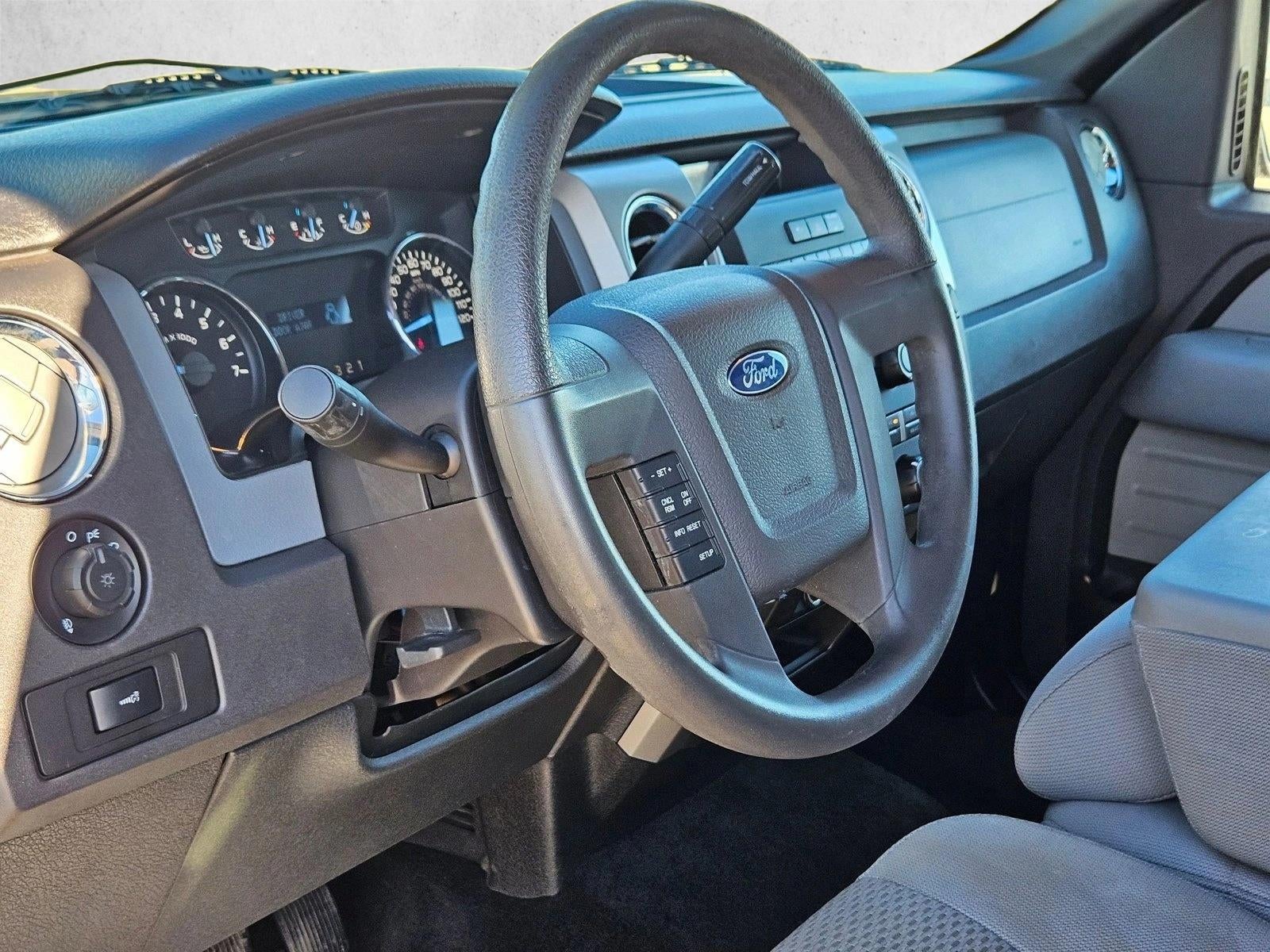 2011 Ford F-150 4WD SuperCrew 5-1/2 Ft Box XLT