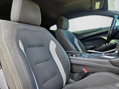 2022 Chevrolet Camaro 2dr Coupe 1LT