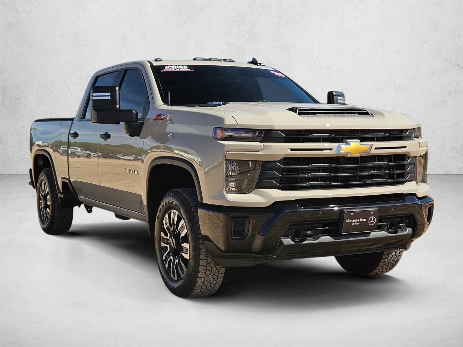 2026 Chevrolet Silverado 2500 HD Crew Cab Standard Box 4-Wheel Drive Custom