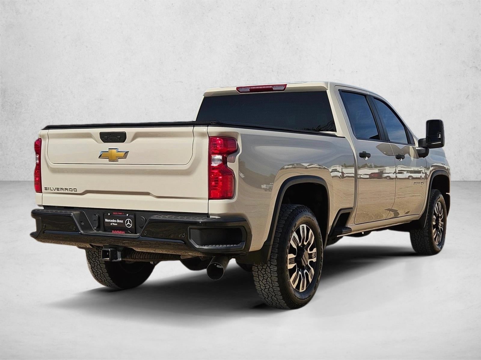 2026 Chevrolet Silverado 2500 HD Crew Cab Standard Box 4-Wheel Drive Custom