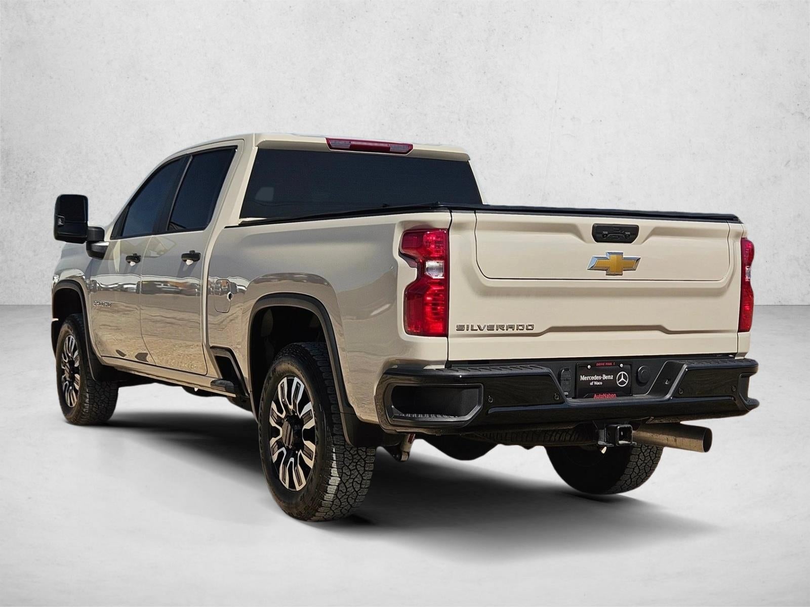 2026 Chevrolet Silverado 2500 HD Crew Cab Standard Box 4-Wheel Drive Custom