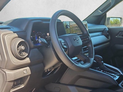 2025 Chevrolet Colorado Crew Cab Short Box 4-Wheel Drive Trail Boss