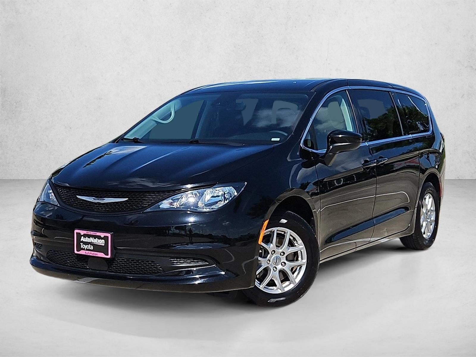 2024 Chrysler Voyager LX FWD