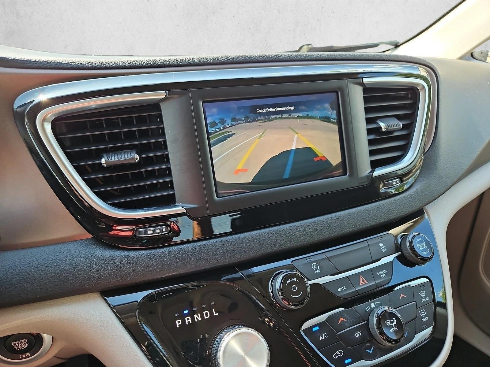 2024 Chrysler Voyager LX FWD