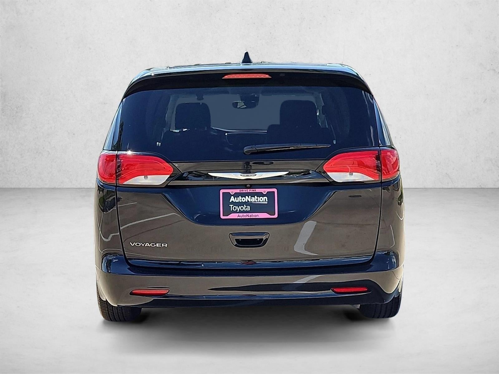 2024 Chrysler Voyager LX FWD