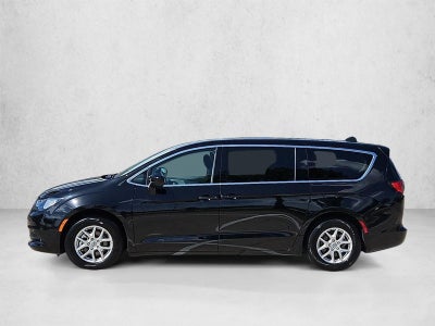 2024 Chrysler Voyager LX FWD