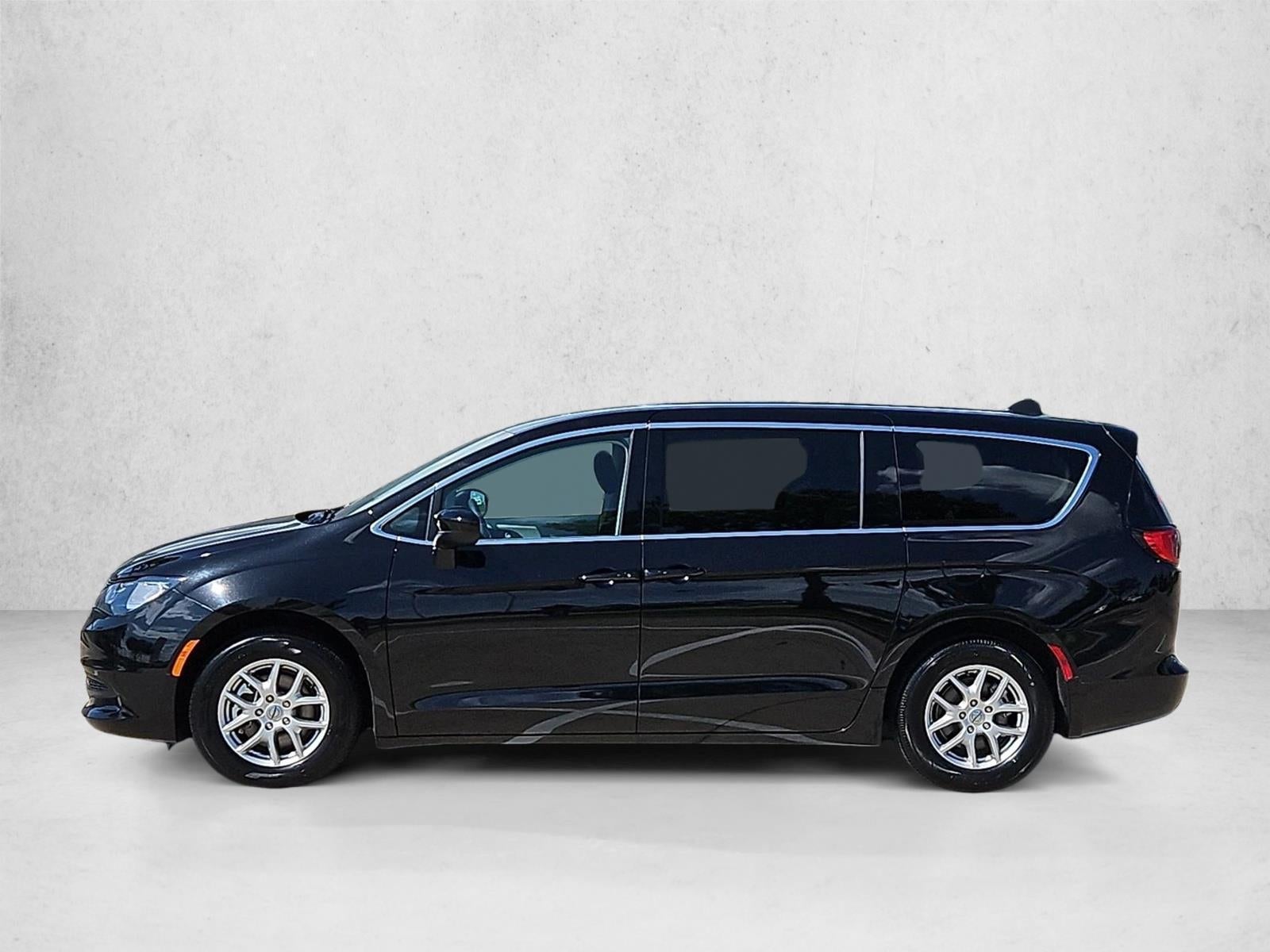 2024 Chrysler Voyager LX FWD