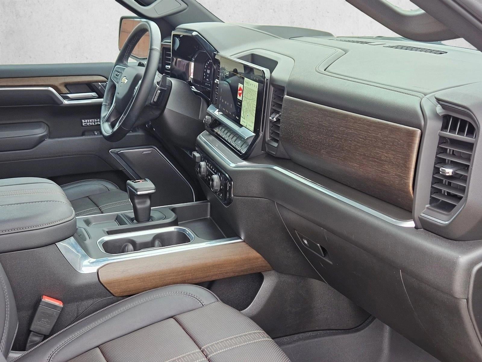 2025 Chevrolet Silverado 1500 Crew Cab Short Box 2-Wheel Drive High Country