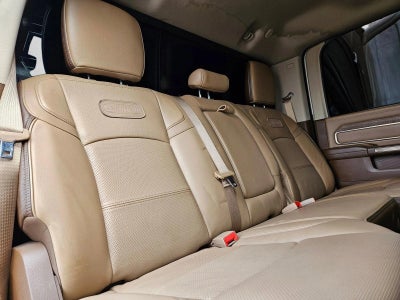 2019 RAM 3500 Longhorn 4x4 Crew Cab 8' Box