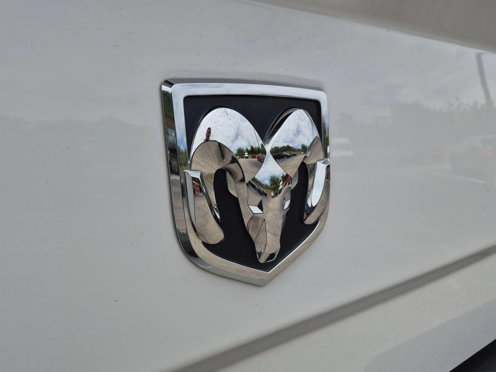2016 RAM 1500 2WD Regular Cab 6.4 Ft Box Express
