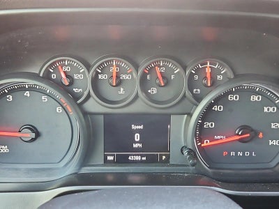 2020 Chevrolet Silverado 1500 Crew Cab Short Box 2-Wheel Drive Custom