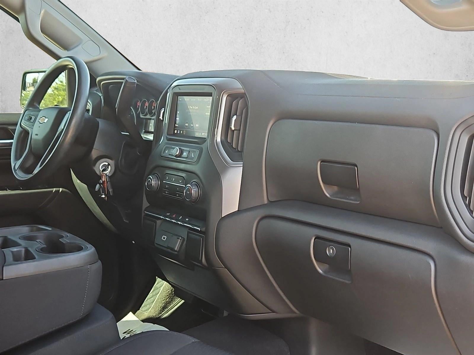 2020 Chevrolet Silverado 1500 Crew Cab Short Box 2-Wheel Drive Custom