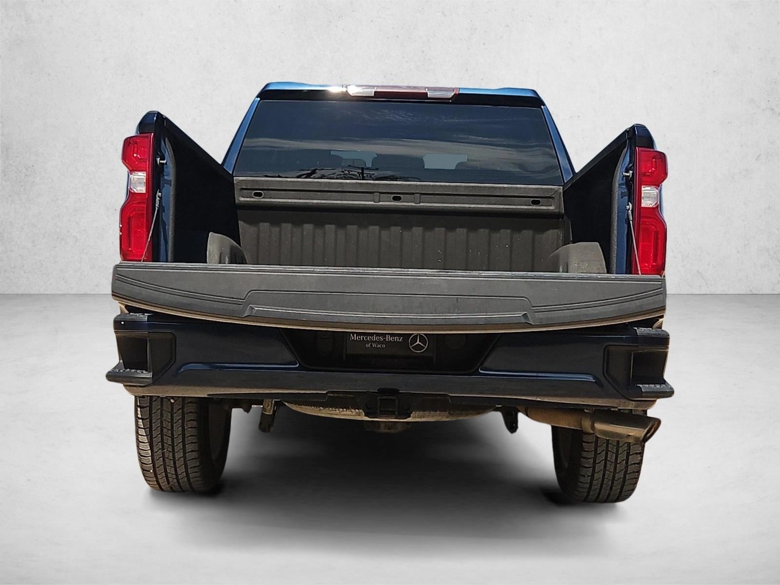 2020 Chevrolet Silverado 1500 Crew Cab Short Box 2-Wheel Drive Custom