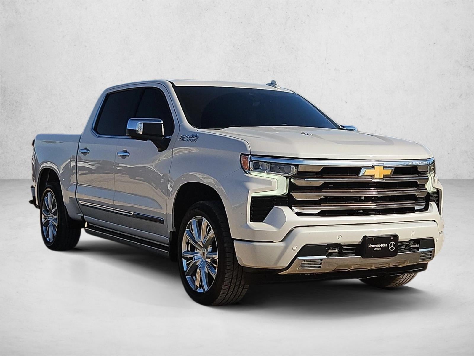 2022 Chevrolet Silverado 1500 Crew Cab Short Box 4-Wheel Drive High Country