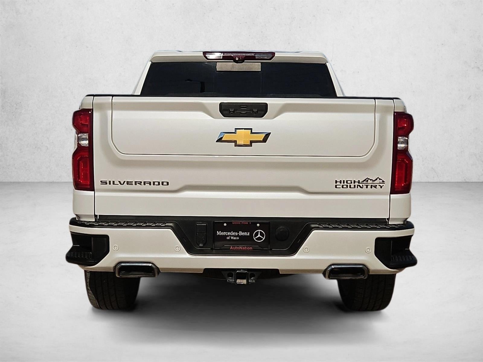 2022 Chevrolet Silverado 1500 Crew Cab Short Box 4-Wheel Drive High Country