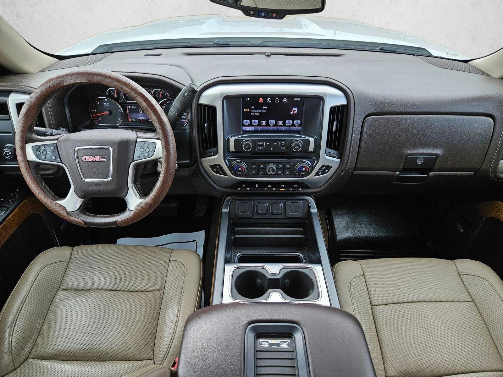 2016 GMC Sierra 1500 Crew Cab Short Box 2-Wheel Drive SLT