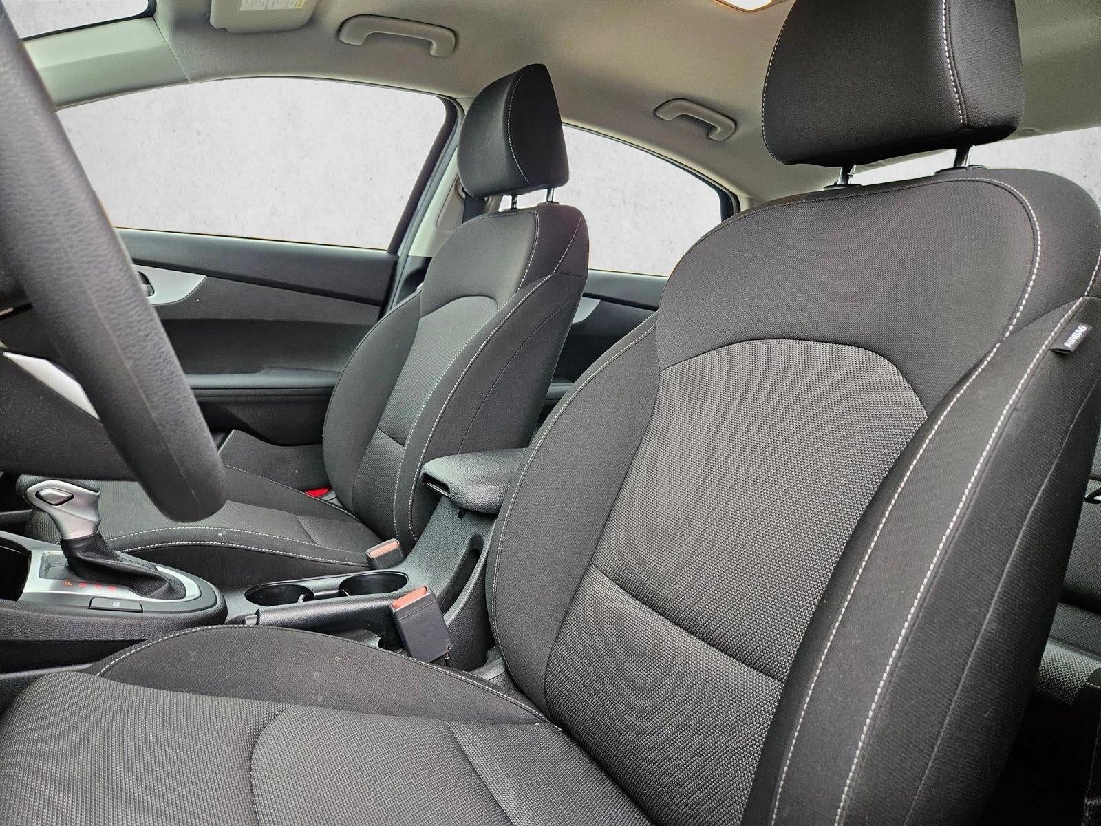 2023 Kia Forte LX IVT