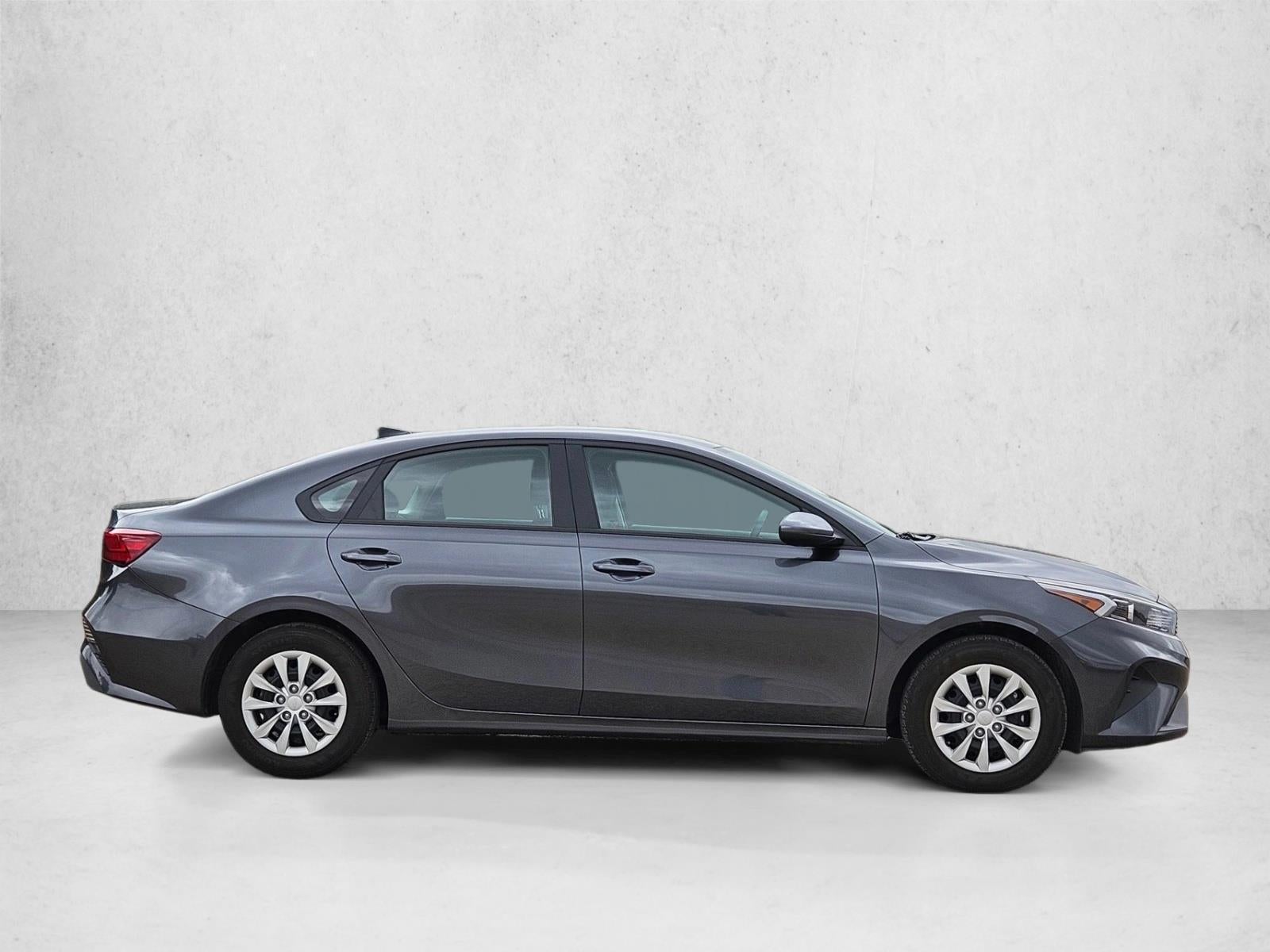2023 Kia Forte LX IVT