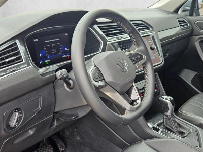 2022 Volkswagen Tiguan 2.0T SE FWD