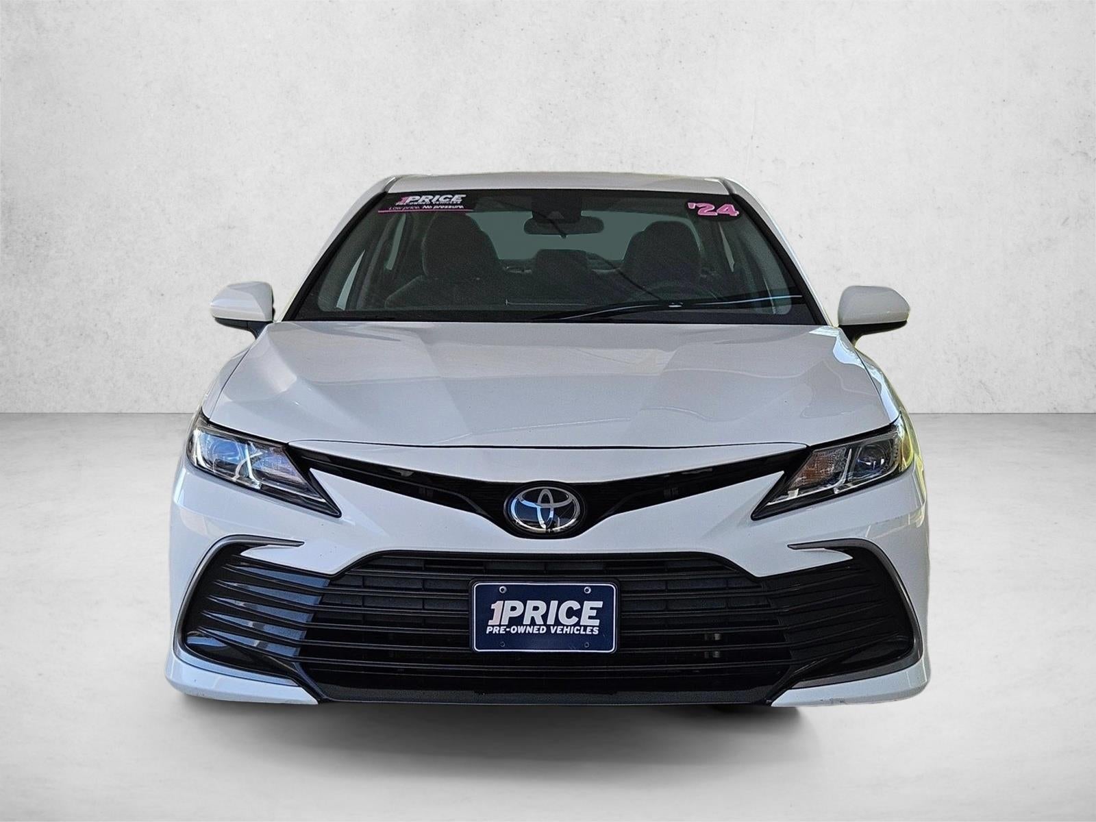 2024 Toyota Camry LE Auto (SE)