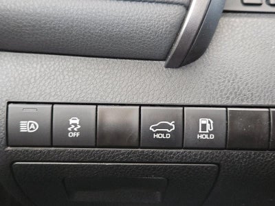 2024 Toyota Camry LE Auto (SE)