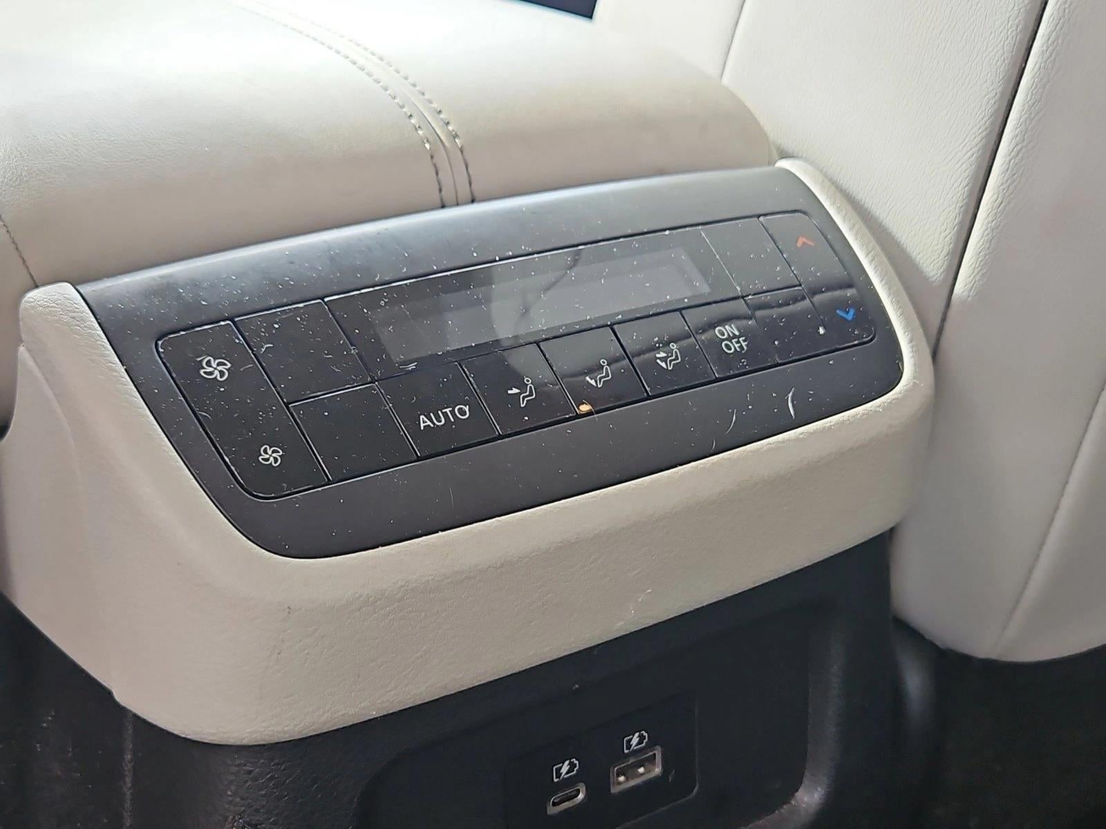 2022 Nissan Pathfinder SL 4WD