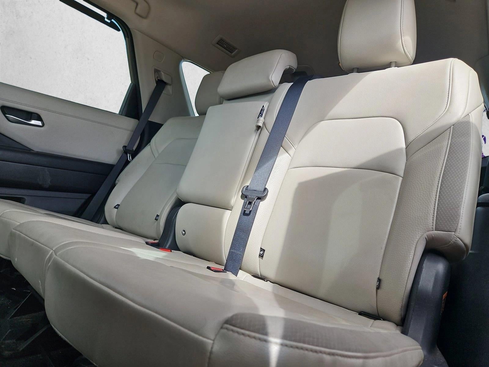 2022 Nissan Pathfinder SL 4WD