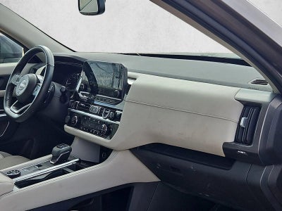 2022 Nissan Pathfinder SL 4WD