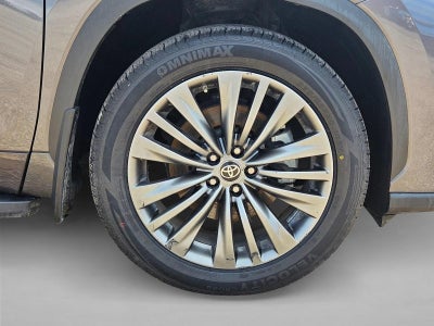 2022 Toyota Highlander Platinum FWD (Natl)