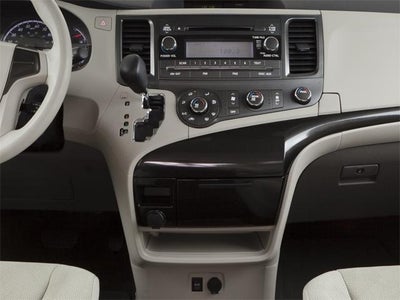 2012 Toyota Sienna 5dr 7-Pass Van I4 FWD (Natl)
