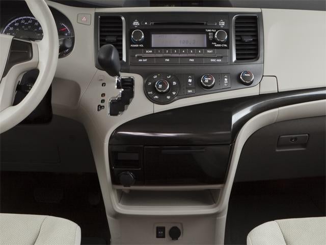 2012 Toyota Sienna 5dr 7-Pass Van I4 FWD (Natl)