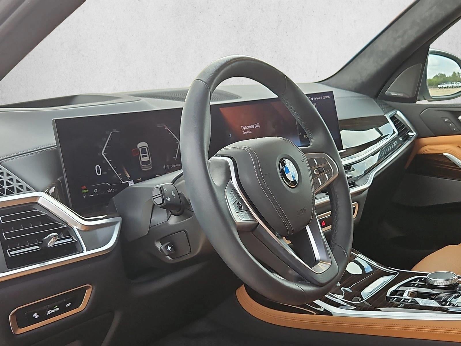2026 BMW X7 xDrive40i Sports Activity Vehicle