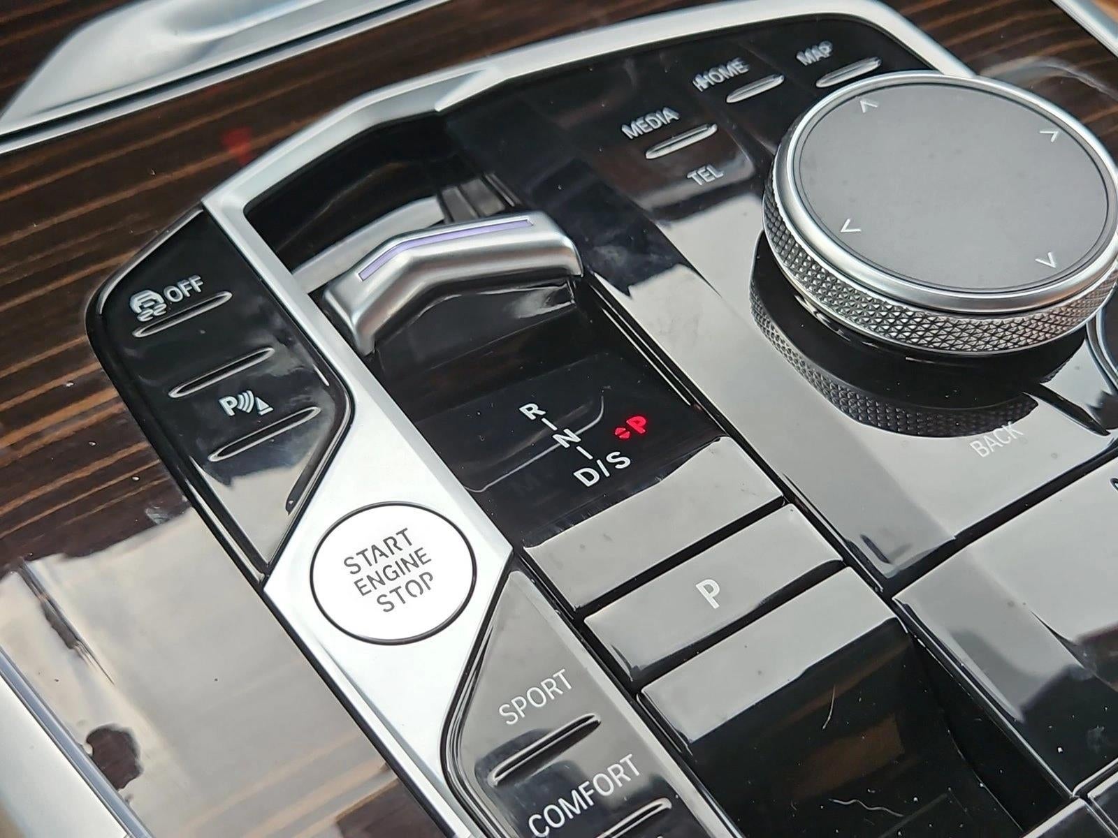 2026 BMW X7 xDrive40i Sports Activity Vehicle