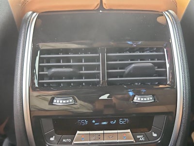 2026 BMW X7 xDrive40i Sports Activity Vehicle