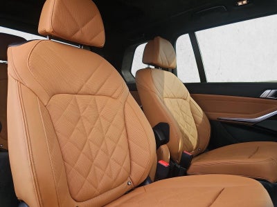 2026 BMW X7 xDrive40i Sports Activity Vehicle