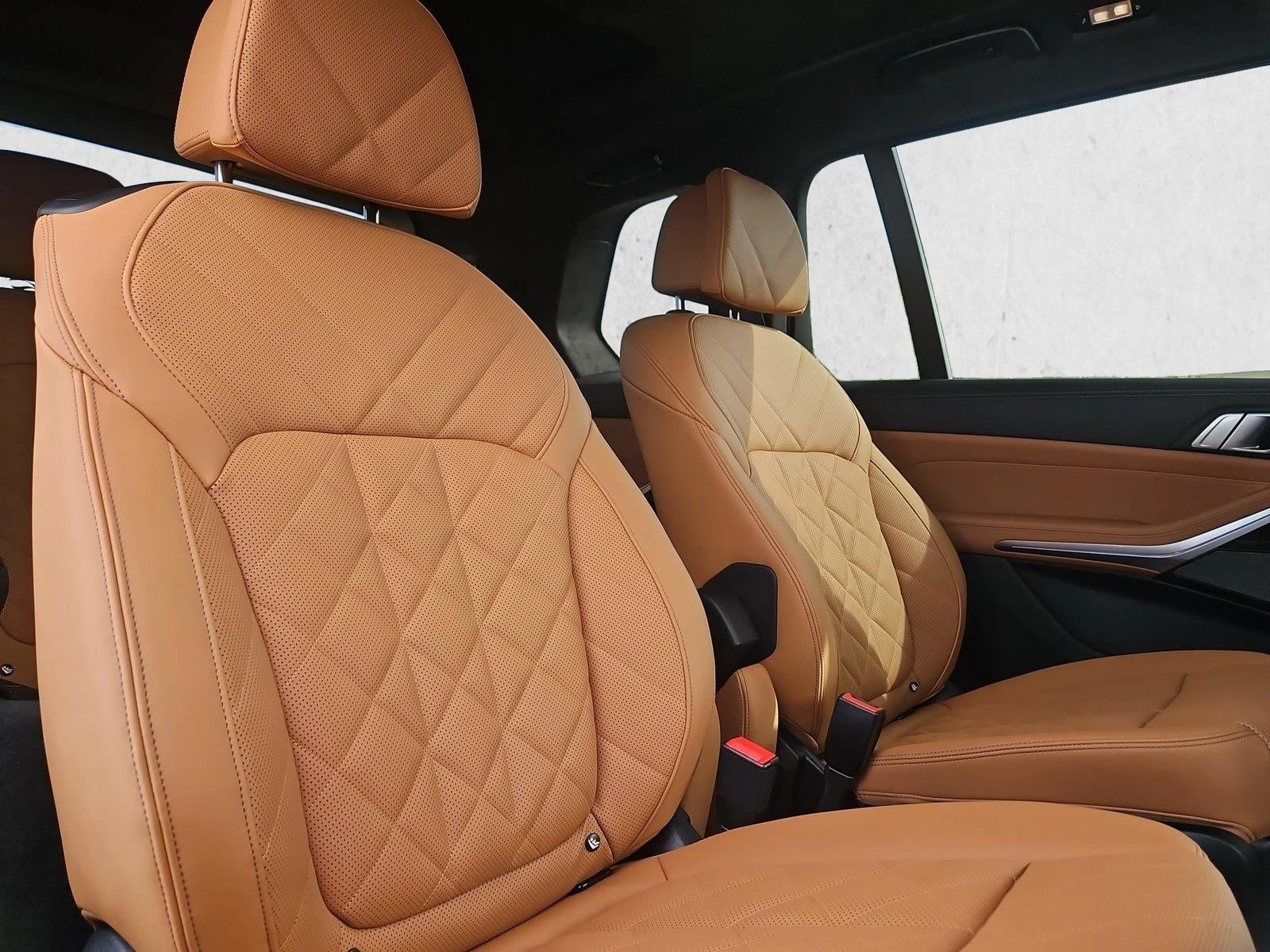 2026 BMW X7 xDrive40i Sports Activity Vehicle