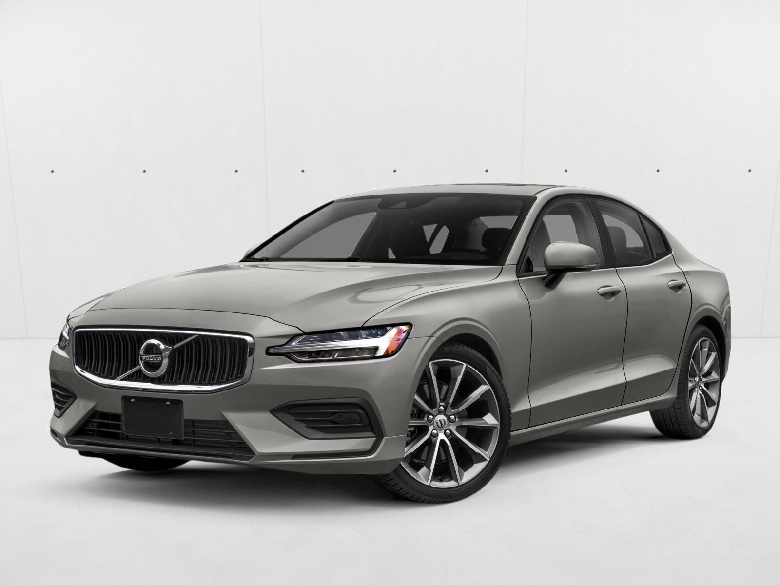 2022 Volvo S60 B5 FWD Momentum