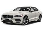 2022 Volvo S60 B5 FWD Momentum