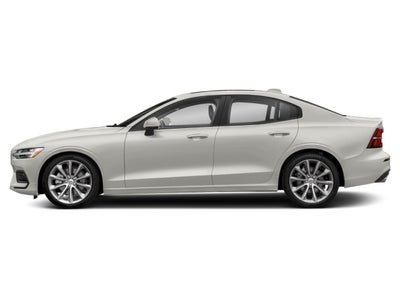 2022 Volvo S60 B5 FWD Momentum