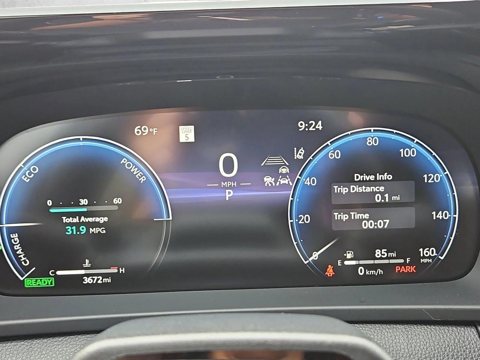 2025 Toyota Crown Signia Limited AWD (Natl)