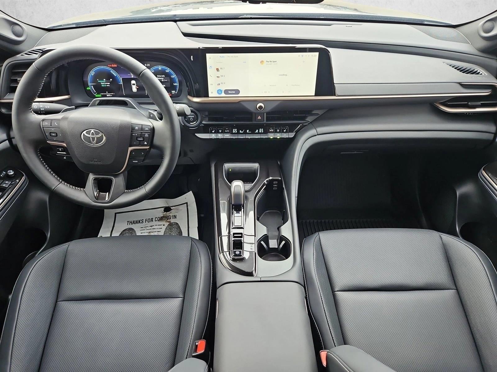 2025 Toyota Crown Signia Limited AWD (Natl)