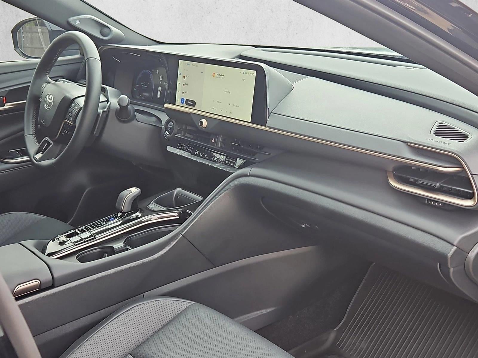 2025 Toyota Crown Signia Limited AWD (Natl)