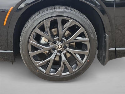 2025 Toyota Crown Signia Limited AWD (Natl)