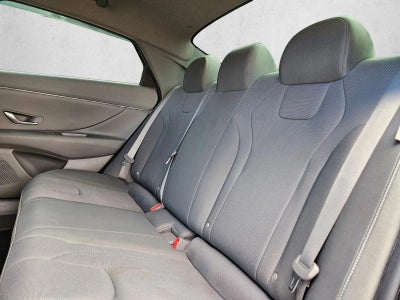2024 Hyundai ELANTRA SE IVT