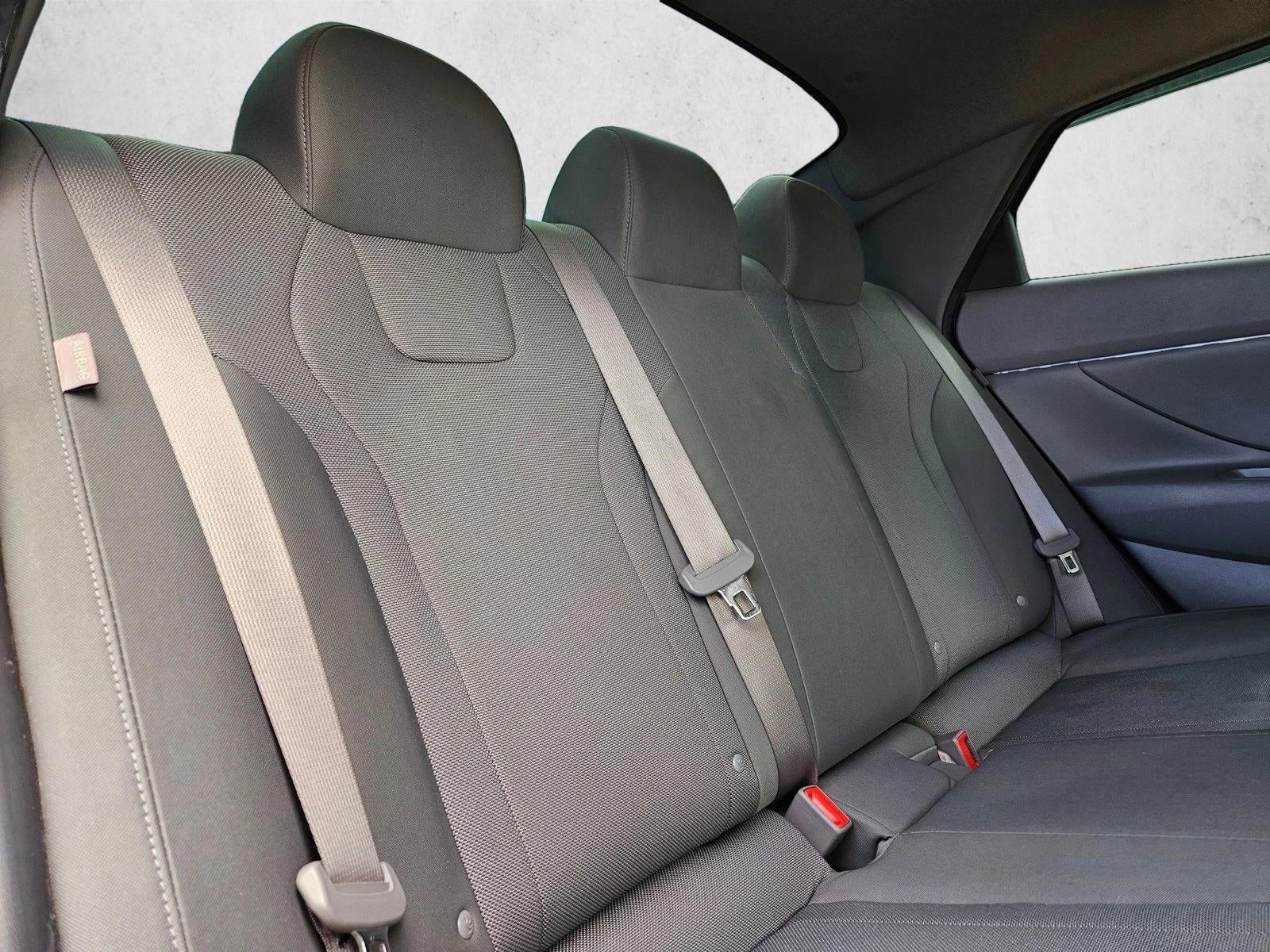 2024 Hyundai ELANTRA SE IVT