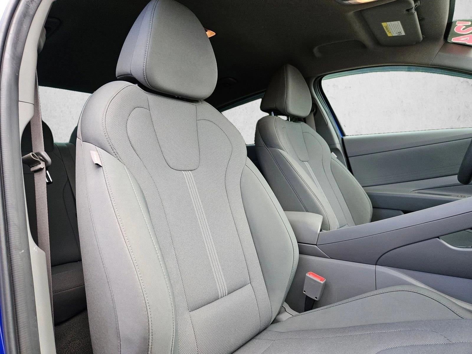 2024 Hyundai ELANTRA SE IVT