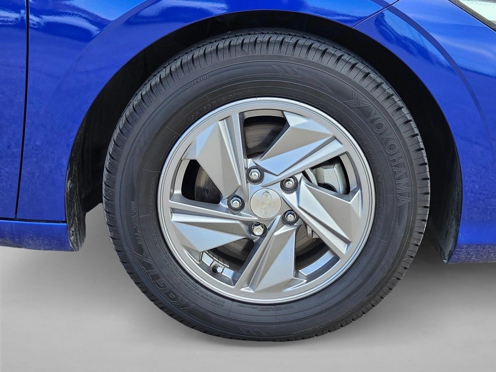 2024 Hyundai ELANTRA SE IVT