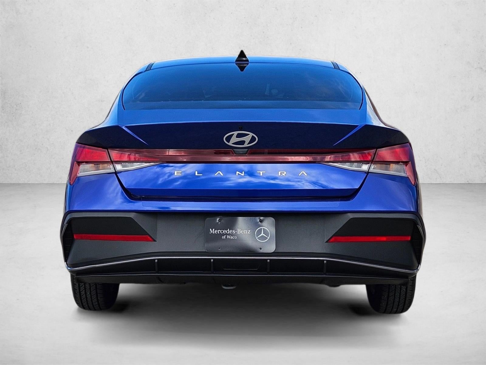 2024 Hyundai ELANTRA SE IVT