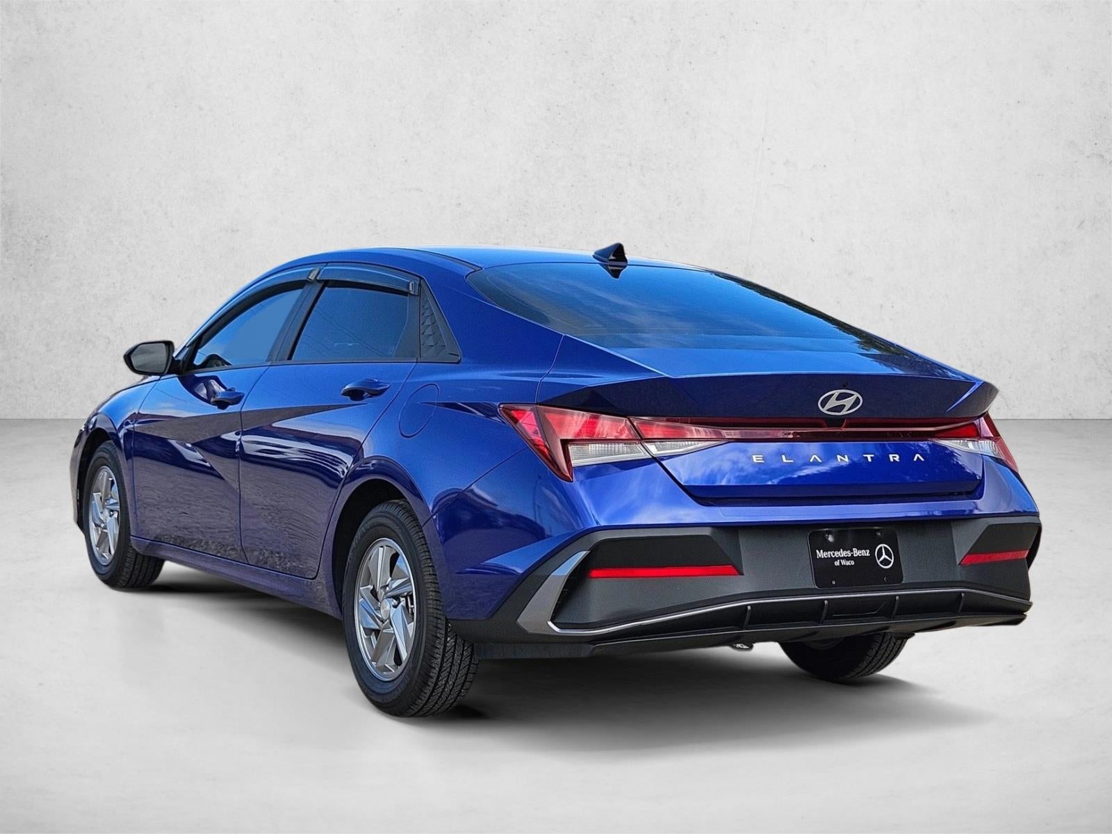 2024 Hyundai ELANTRA SE IVT