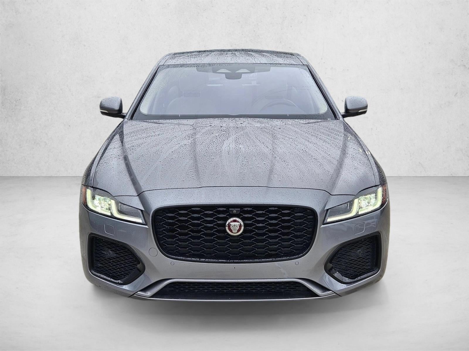 2021 Jaguar XF SE Sedan RWD